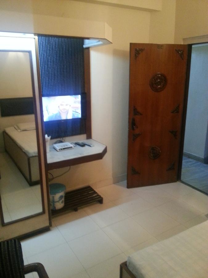 Hotel Greens ルディヤーナー エクステリア 写真